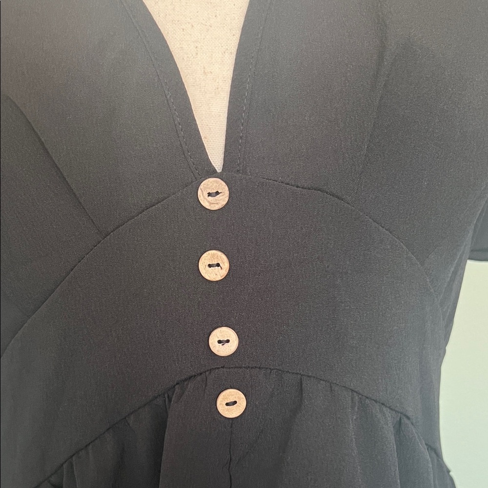Casual Black Button-Up Dress - Picture 4 of 6